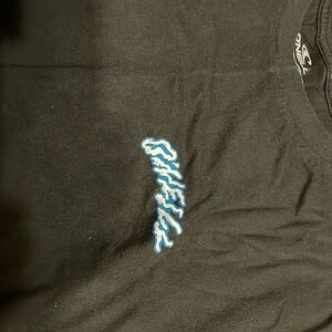 Black O’Neill tshirt
